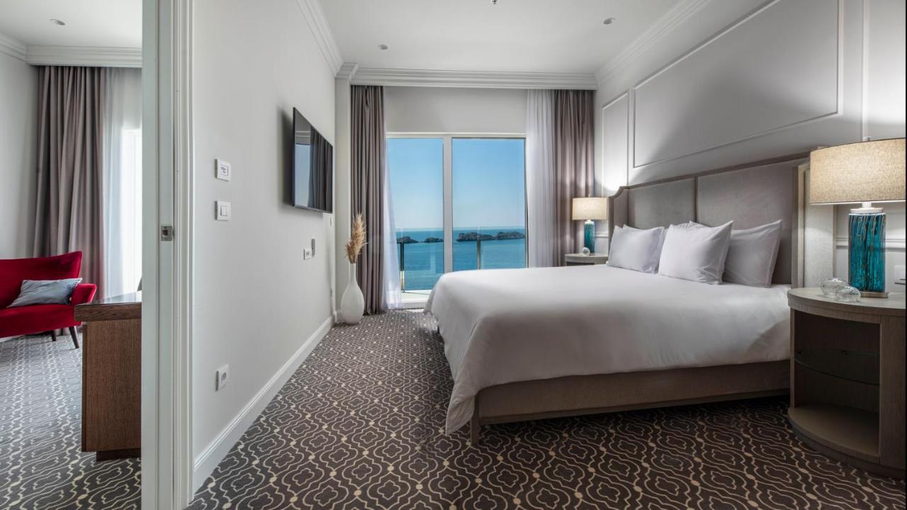 Royal Ariston Hotel Dubrovnik Ngoại thất bức ảnh A bedroom at the hotel